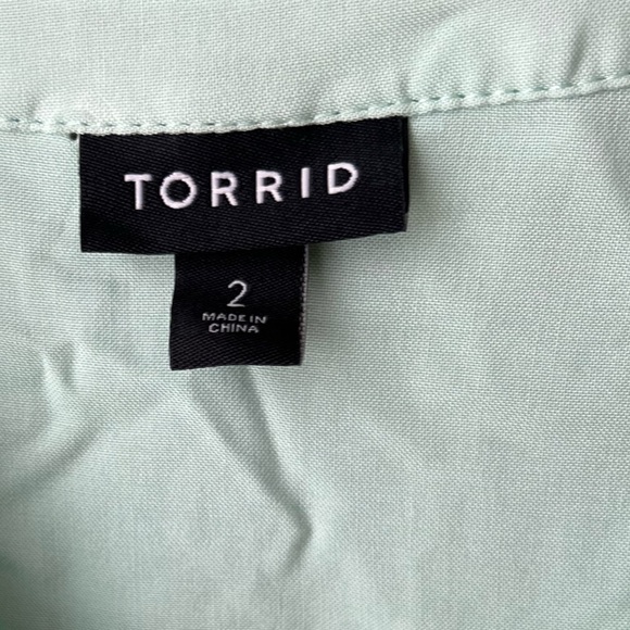 Torrid Mint Green Challis V-Neck Blouse with Embroidered Sleeves Size 2X - Picture 6 of 9